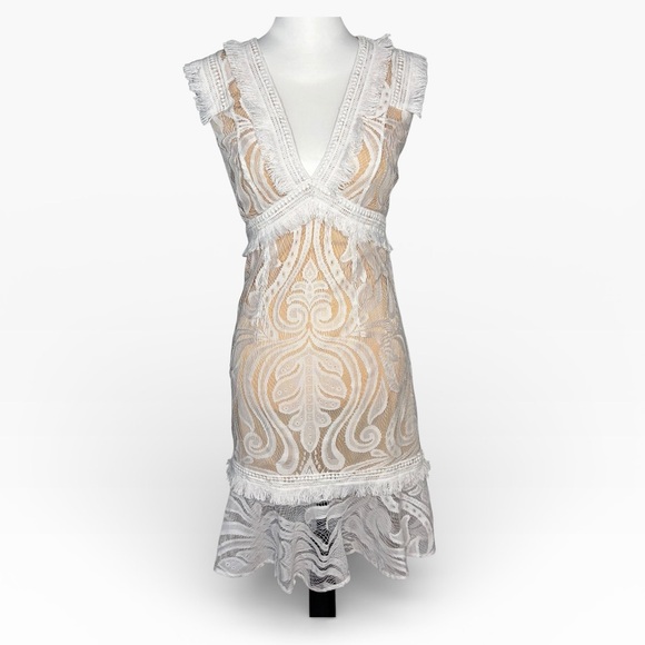 Ryse Dresses & Skirts - Elegant White Lace Dress Size XS